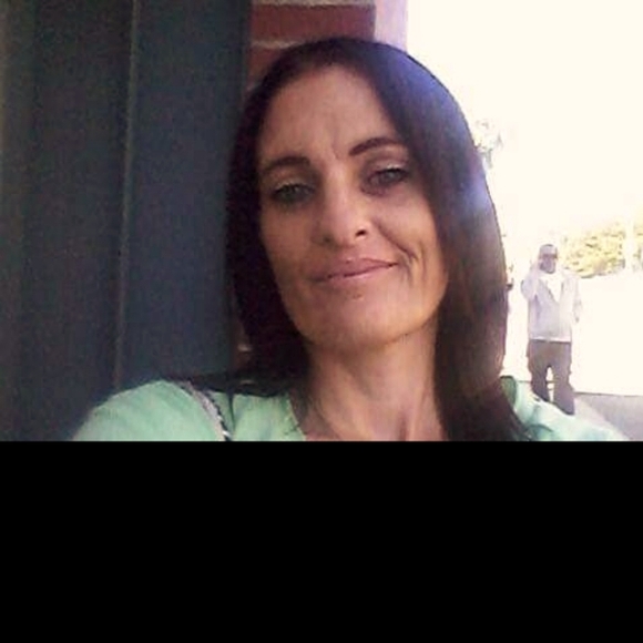 Meet your Posher, Kris - Picture 1 of 3